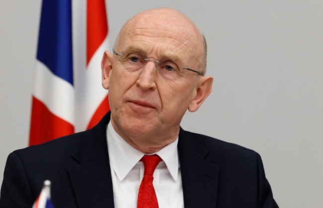 Іран запустив дві ракети у бік Кіпру, — міністр оборони Британії Джон Гілі