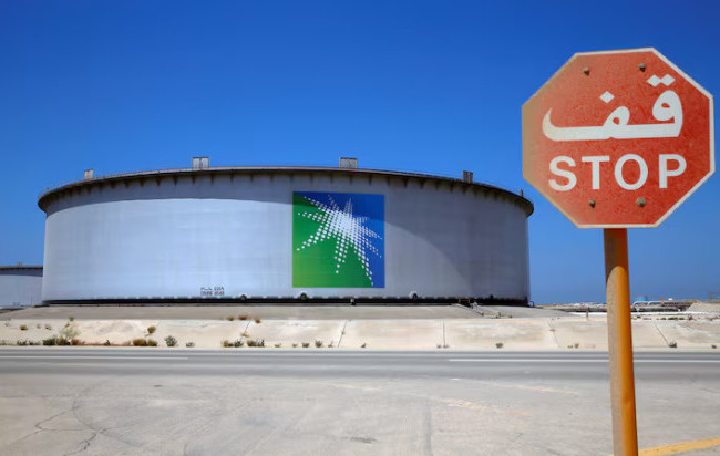 Саудівська Аравія зупинила роботу нафтопереробного заводу Ras Tanura після атаки іранського дрона