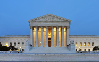 Верховний суд США став на бік батьків із Каліфорнії у справі про гендерну ідентичність