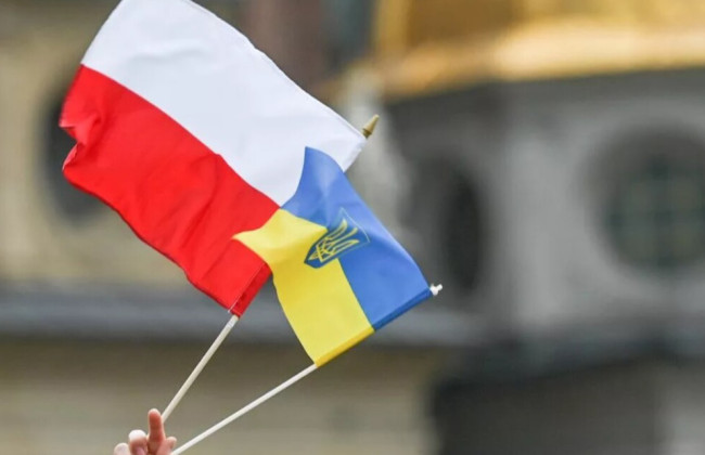 У Польщі припинив діяти спецзакон, що гарантував українцям спрощений доступ до ринку праці, соцвиплат та освіти