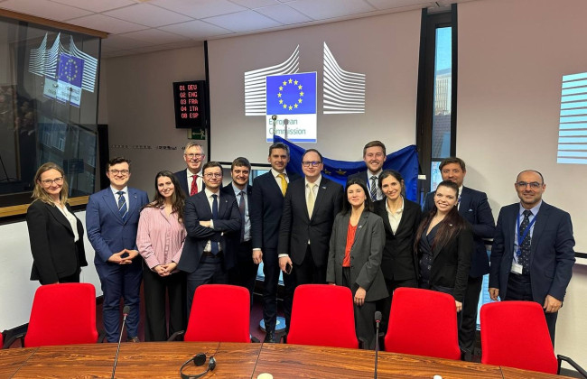 ЕС одобрил новый пакет инвестиций на 1,5 млрд евро для восстановления, реконструкции и модернизации Украины