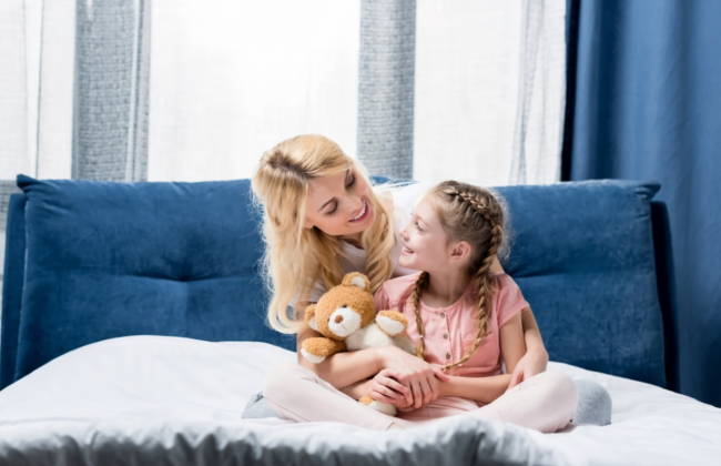 Чи можна оформити лікарняний на час реабілітації дитини з інвалідністю — відповідь Держпраці