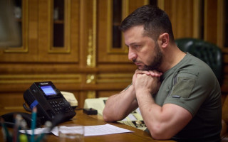 Володимир Зеленський і Емманюель Макрон обговорили фінансову підтримку України