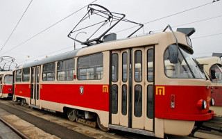 У Києві через ремонт колій на Кирилівській змінять маршрути чотирьох трамваїв