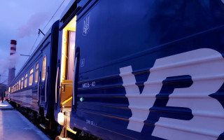 Вражеский дрон атаковал пассажирский поезд Киев-Сумы, в котором находилось около 200 человек