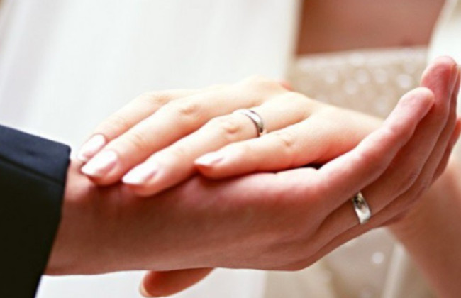 У Мін’юсті пояснили, чи можна змінити прізвище після реєстрації шлюбу