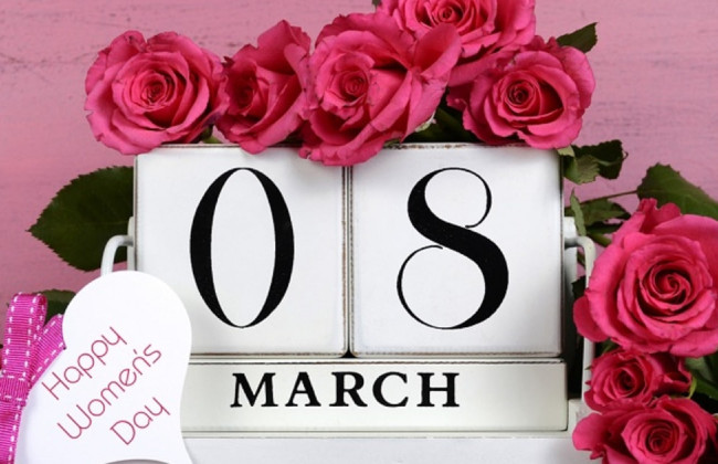 Привітання з 8 березня для мами, бабусі, подруги та коханої — зворушливі побажання