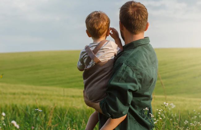 Чи може батько отримати податкову соціальну пільгу на дитину, якщо вона проживає з матір’ю після розлучення: роз’яснення ДПС