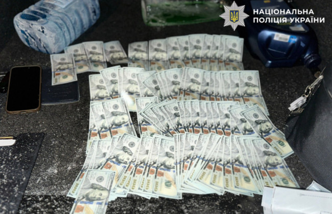 У Києві затримали військовослужбовця, який за 10000 доларів обіцяв зняття з розшуку