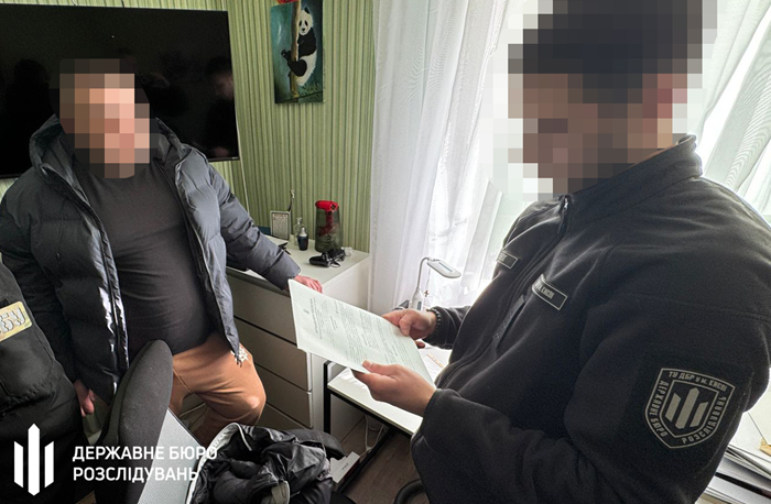 В Киеве военный продал два автомата Калашникова: ГБР объявило подозрение