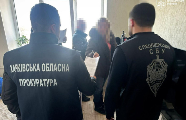 У Харкові викрито посадовицю, яка вимагала 10% «відкату» від підрядника за ремонти будинків