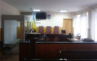 Из СИЗО звонил потерпевшим и просил «в долг на залог»: суд признал виновным мошенника