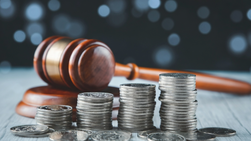 Позиция БП ВС: после утраты права на исполнение решения взыскание 3% годовых невозможно