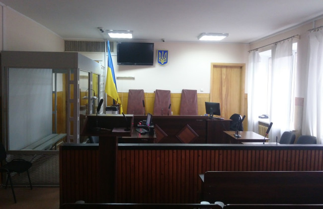 Із СІЗО телефонував потерпілим і просив «у борг на заставу»: суд визнав винним шахрая