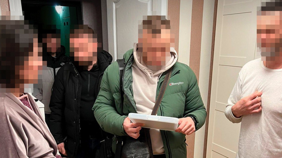 На оборонном заводе Днепропетровской области раскрыли хищение 19,7 млн грн – разоблачены 3 человека