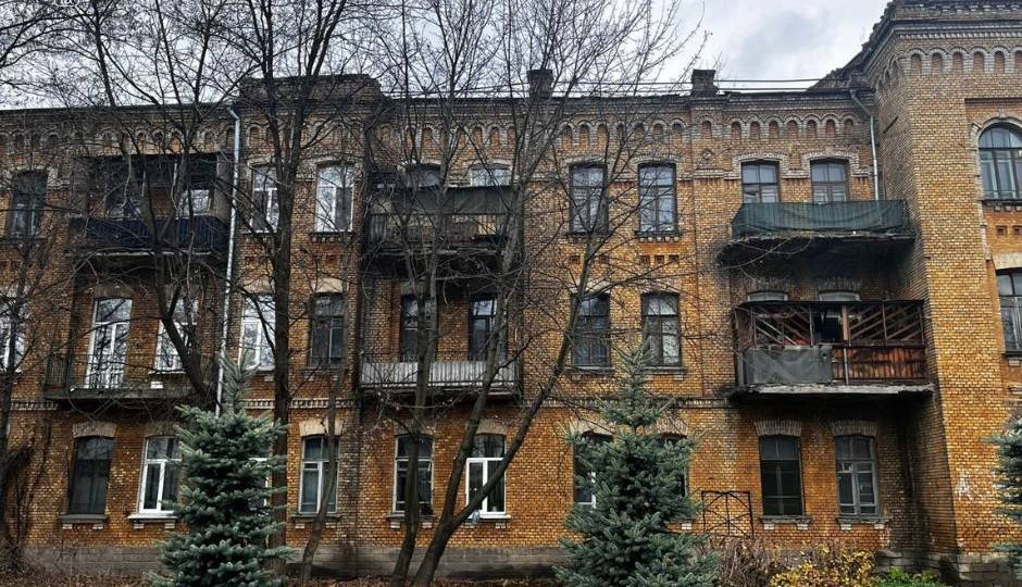 В Киеве через суд требуют восстановить памятник архитектуры в Соломенском районе