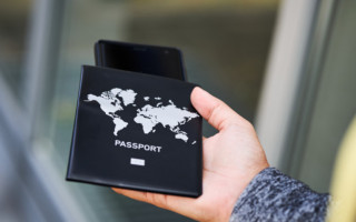 Іноземних волонтерів під час війни звільнять від вимоги довгострокової візи для посвідки