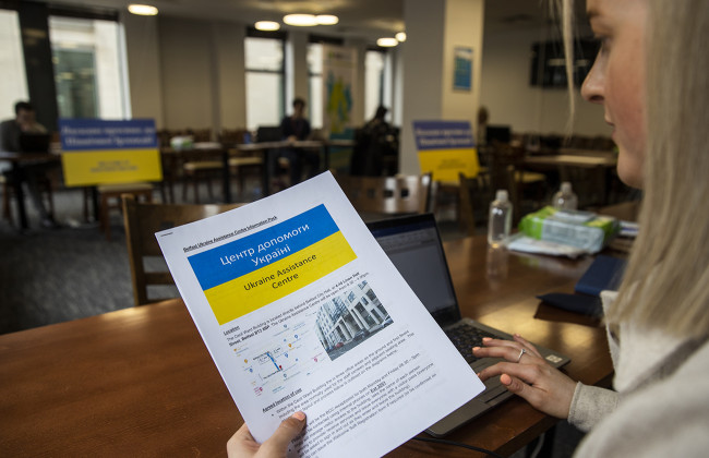 Более 4,3 млн украинцев находятся под временной защитой в странах ЕС — в каких странах