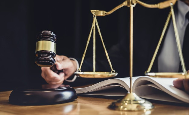 Ненадання співвласником згоди на купівлю частки за новою ціною протягом місяця не є порушенням його переважного права — Верховний Суд