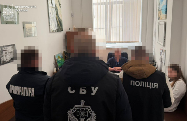 На Львівщині викрили лікаря, який отримав 600 доларів за стаціонарне лікування пацієнтки