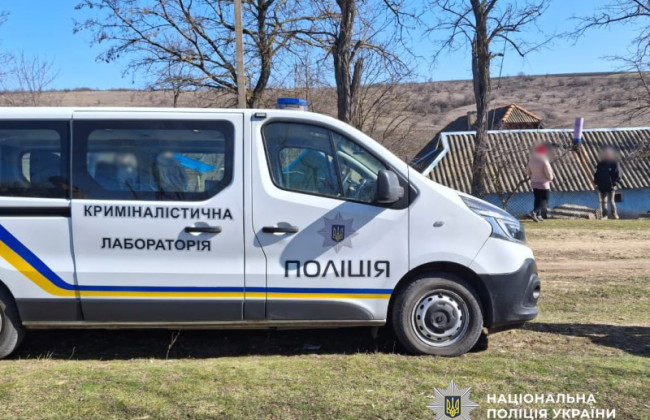 На Одещині чоловік вистрелив з рушниці у собаку з цуценятами: поліція почала розслідування