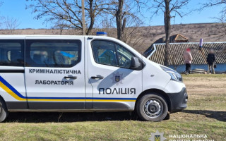 На Одещині чоловік вистрелив з рушниці у собаку з цуценятами: поліція почала розслідування
