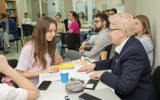 Для абитуриентов отменят мотивационные письма, а правила поступления изложат «человеческим» языком