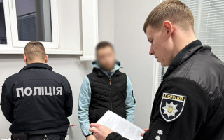 У Житомирі затримали чоловіка за спробу підкупу слідчого, щоб зарити кримінального провадження щодо хуліганства