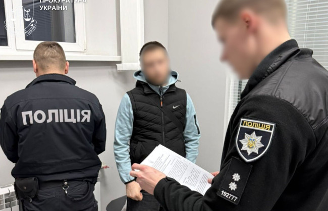 У Житомирі чоловік пропонував слідчому 40 тисяч гривень за закриття справи — його затримали