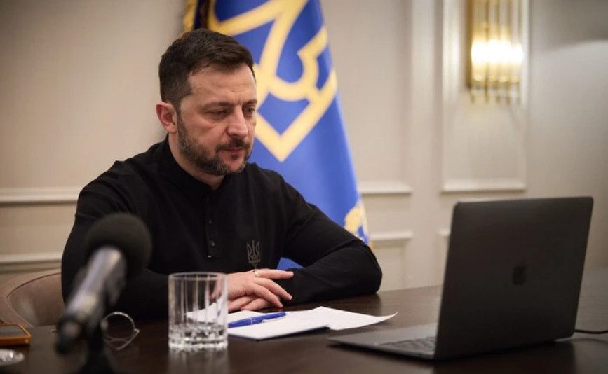 Нардепы должны служить государству: либо в парламенте, либо на фронте, — Зеленский