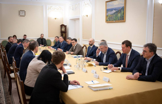 Правительство и представители сетей АЗС согласовали шаги по стабильной ситуации на рынке горючего