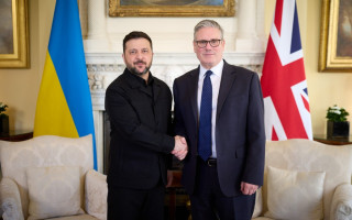 Зеленський обговорив із Стармером посилення ППО та спільне виробництво зброї