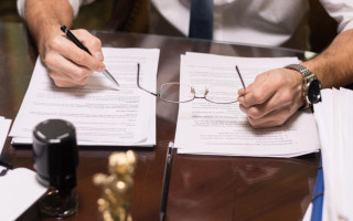 Какие новые сроки представления данных нотариусами в налоговую в 2026 году