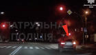 В Киеве водитель на BMW проигнорировал сигнал светофора и попался патрульным: видео