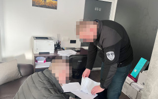 Військовому, який отримав поранення, пообіцяли переведення до Києва за $7 тисяч — ДБР викрило схему