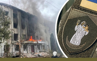 Российский дрон нанес удар по центру комплектования в Сумах — в ТЦК заявляют, что мобилизация не прекращается