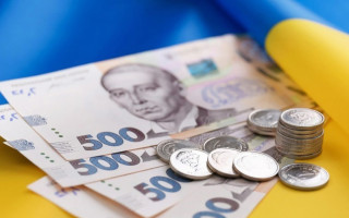 У квітні пенсіонери і не тільки отримають одноразову доплату 1500 гривень – перелік отримувачів соцдопомоги