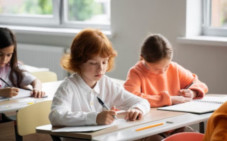 Интегрированные курсы и гибкий график занятий – МОН утвердило типовую образовательную программу для 1-4 классов