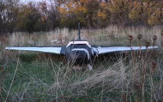 В Черниговской области местные пытались разобрать сбитый российский БПЛА и слить топливо