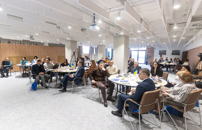 ИИ и администрирование правосудия: в научно-практическом хабе «Верховенство права» состоялся тренинг для судей