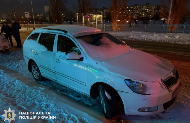 Курйозне викрадення в Києві: чоловік покатався на чужому авто і пішов