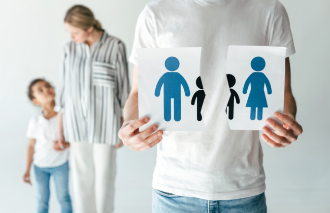 Мать купила ребенку ноутбук, оплатила лечение и обучение — апелляция обязала отца компенсировать половину расходов