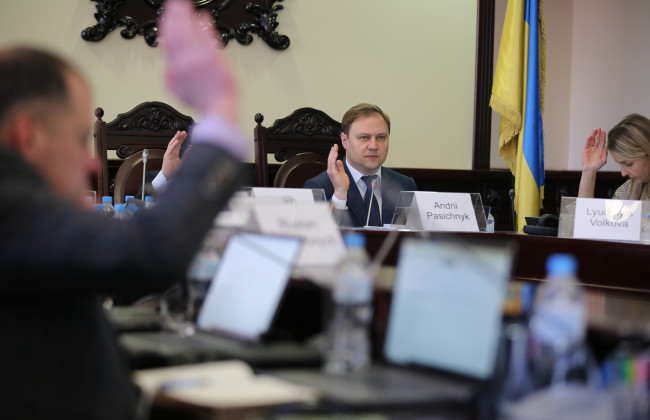 Порушення ПДР, справа про контрабанду та BMW по вартості квитків до США: деталі співбесід претендентів до ВАКС