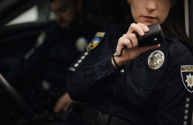 Поліцейська не повернулась до підрозділу після евакуації: Верховний Суд визнав її звільнення правомірним