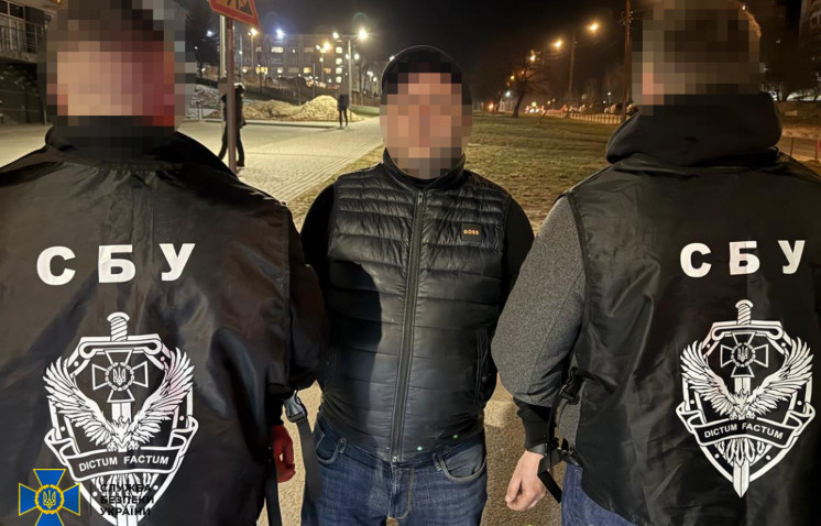 Во Львове задержали военнослужащего, который организовал схему «бронирования» уклонистов