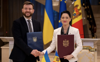 Очільник Мінсоцполітики Денис Улютін підписав угоду з Молдовою у сфері соцзабезпечення