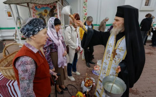 Поздравления с Пасхой для мамы, бабушки, семьи и коллег — пожелания и картинки