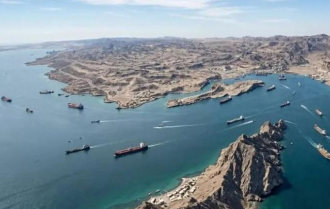 Семь государств заявили о готовности присоединиться к разблокированию Ормузского пролива