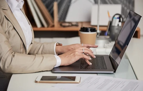 КГС ВС: работодатель не обязан обеспечивать дистанционную работу при отсутствии возможности и согласования сторон