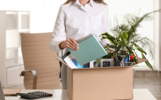 Як звільнитися за власним бажанням у відпустці: що каже закон